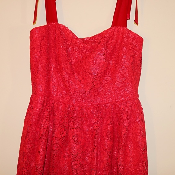 Lucia Satin Strap Lace Dress In Cranberry - Picture 6 of 15